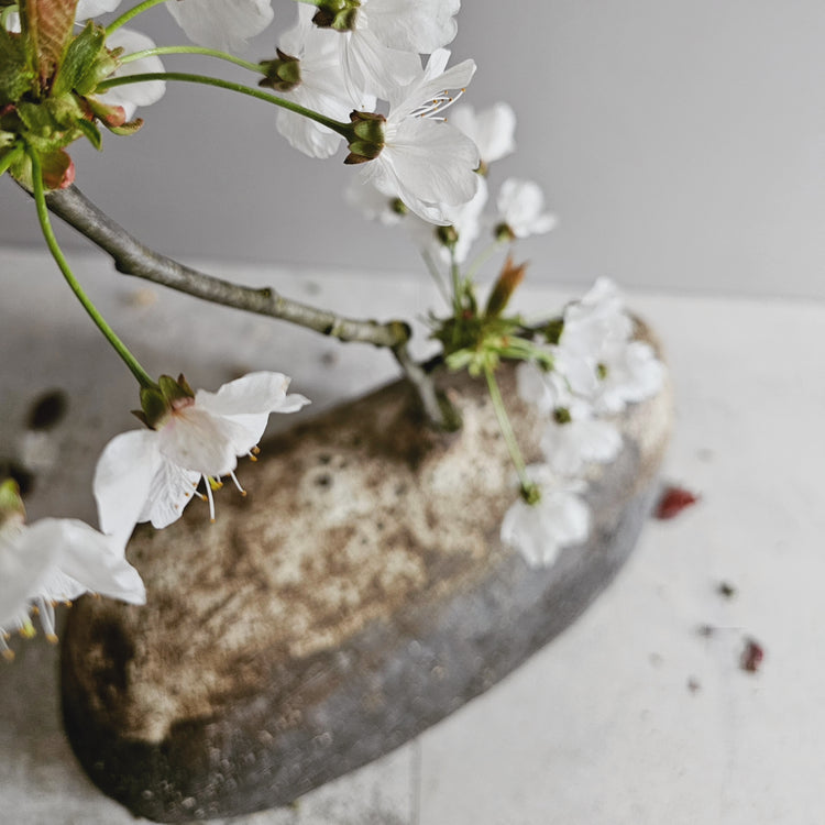 Pompei / vaso in grès nero stratificato