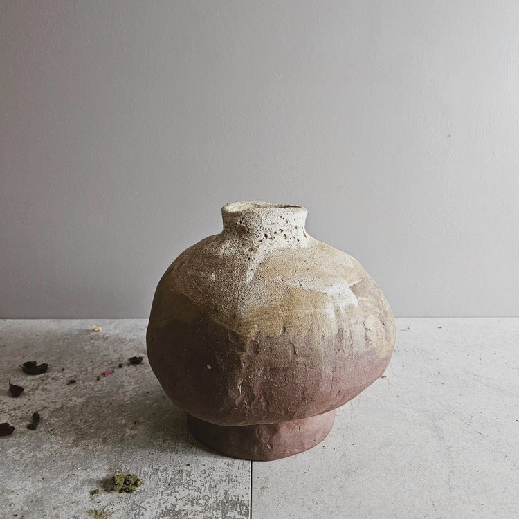 Efeso / vaso in grès rosso stratificato bianco