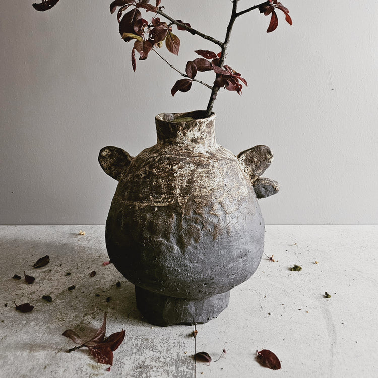 Fenice / vaso in grès nero stratificato