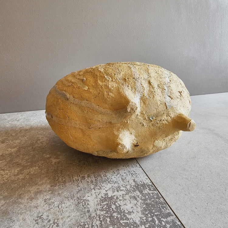 Pet / scultura in grès e smalti stratificati