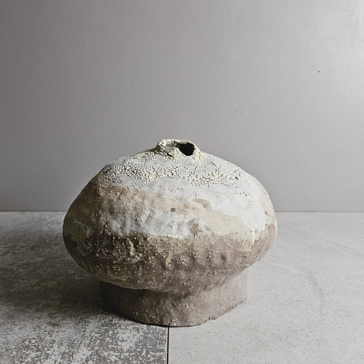 Efeso / vaso in grès rosso stratificato bianco