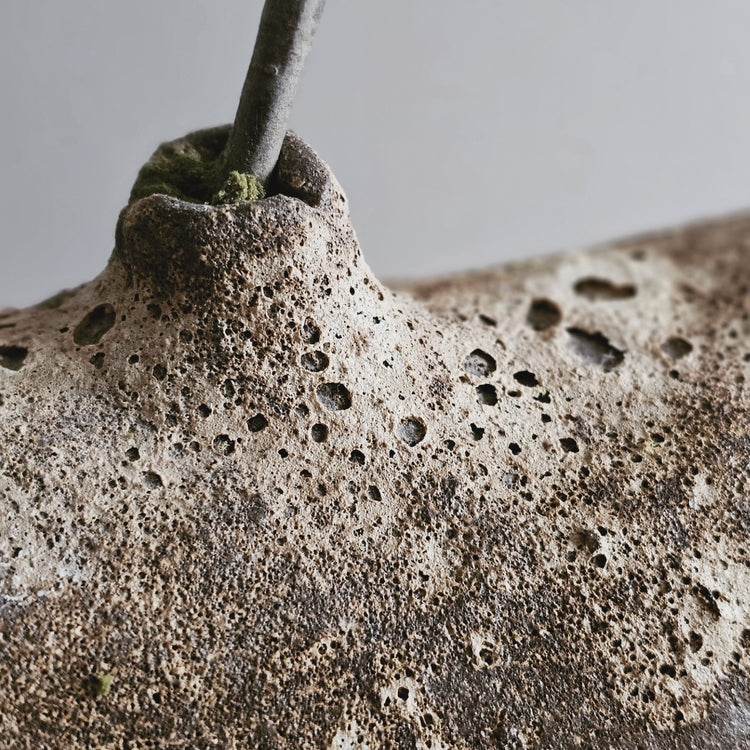 Pompei / vaso in grès nero stratificato