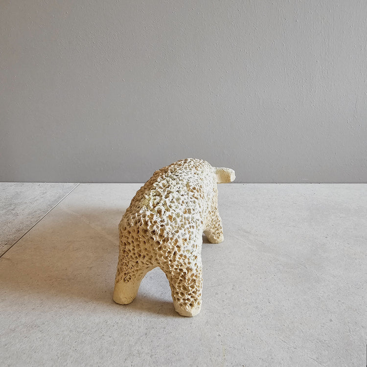 Animale / grès crema e smalti vulcanici