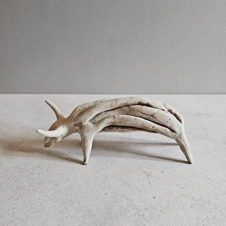 Animale / grès crema e smalti vulcanici (Copia)