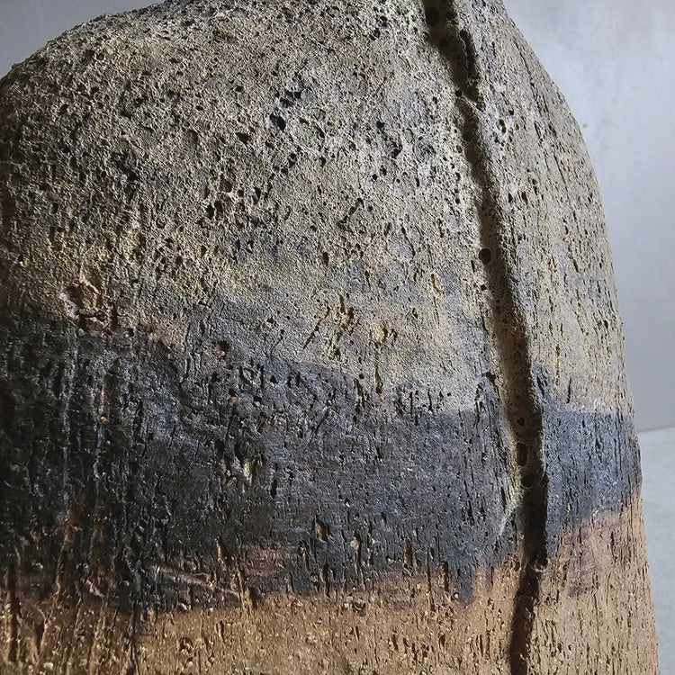 Naxos / vaso in grès crema stratificato bianco e nero