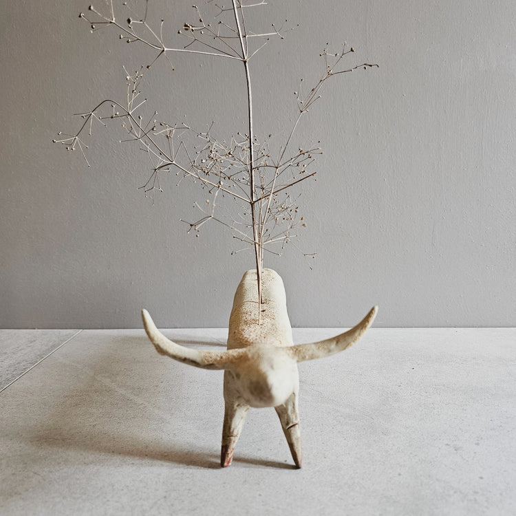 Animale / grès crema e smalti vulcanici