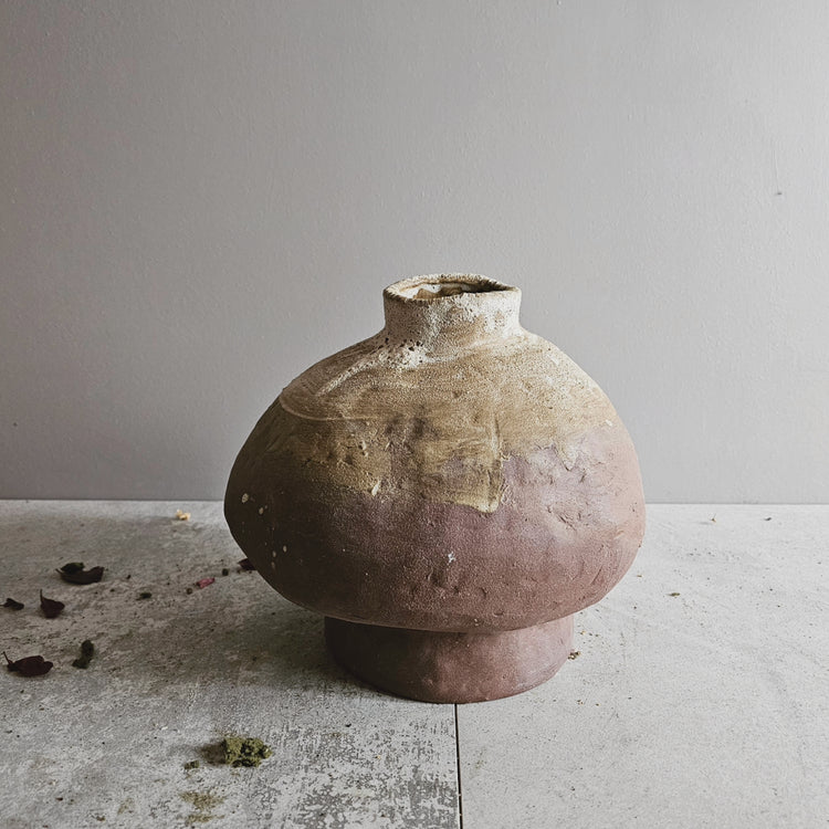 Efeso / vaso in grès rosso stratificato bianco