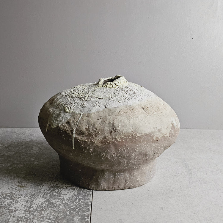 Efeso / vaso in grès rosso stratificato bianco