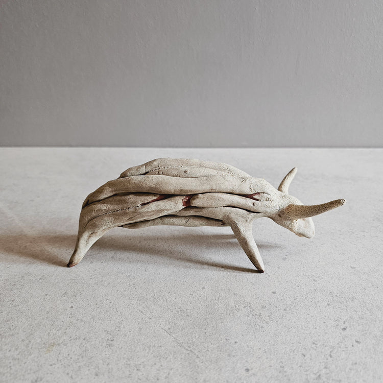 Animale / grès crema e smalti vulcanici (Copia)